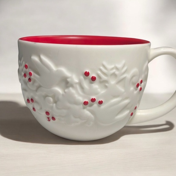 Starbucks Embossed 2008 White Christmas Coffee Tea Mug with Red Holly Ac… - Picture 2 of 6